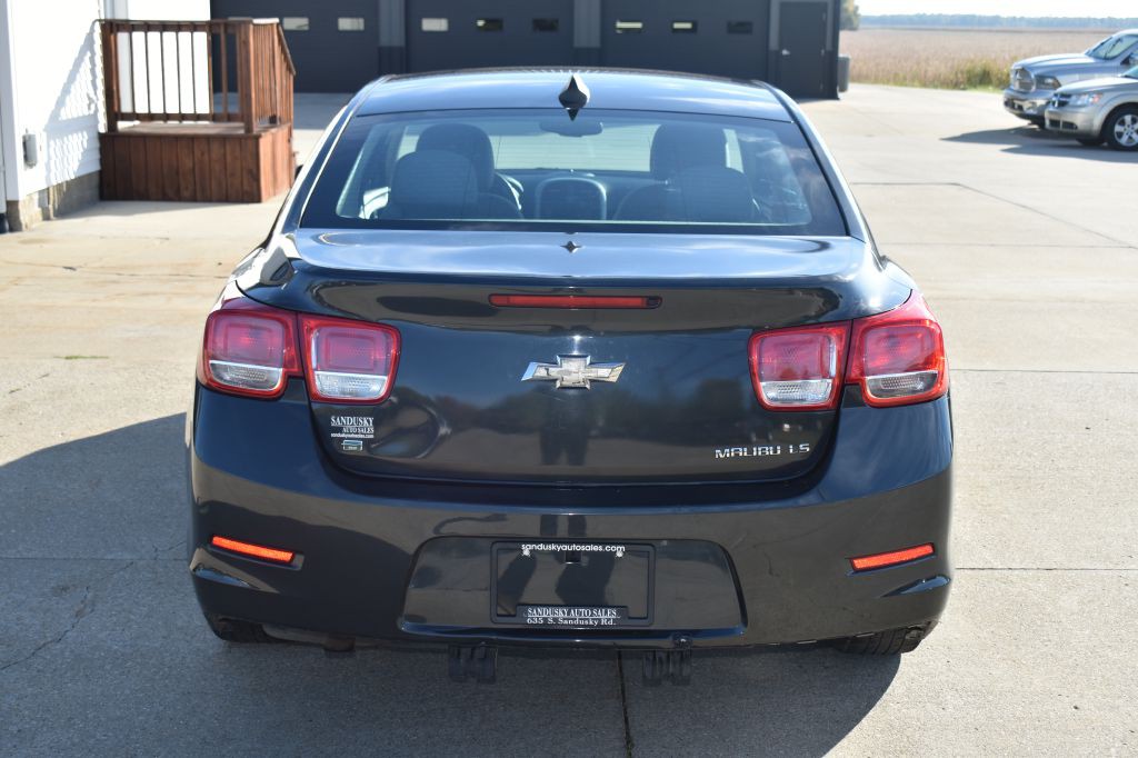 2015 Chevrolet Malibu Image 4