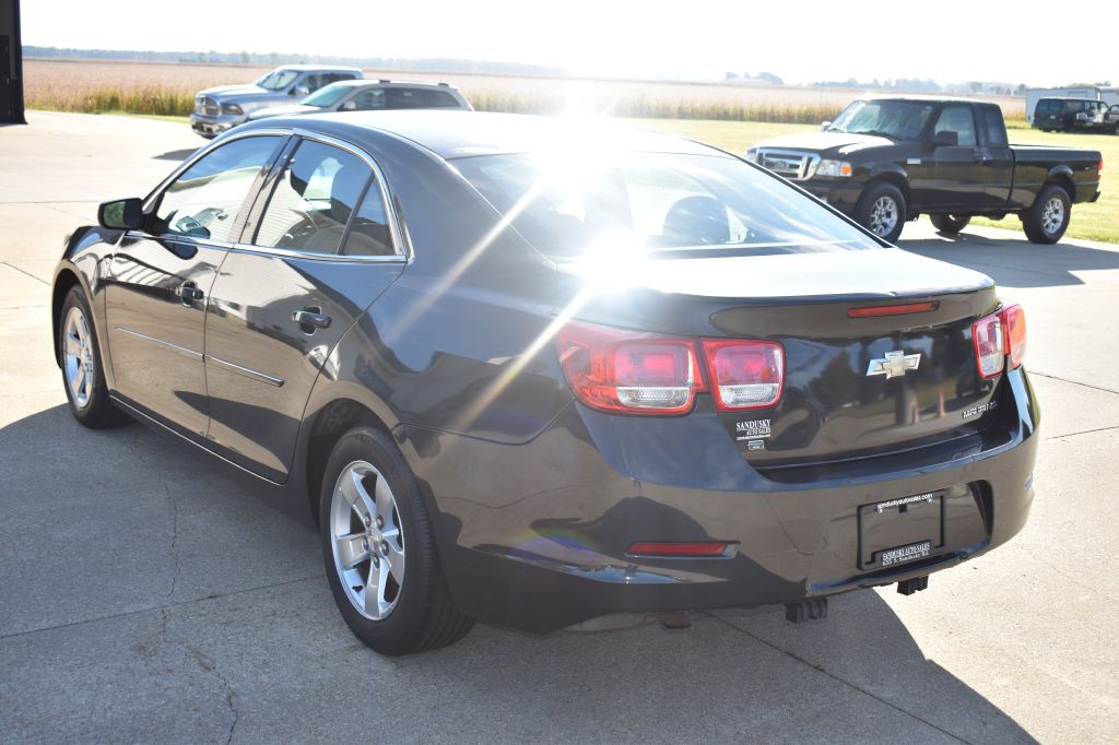 2015 Chevrolet Malibu Image 5