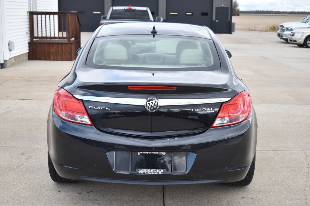 2011 Buick Regal Image 6