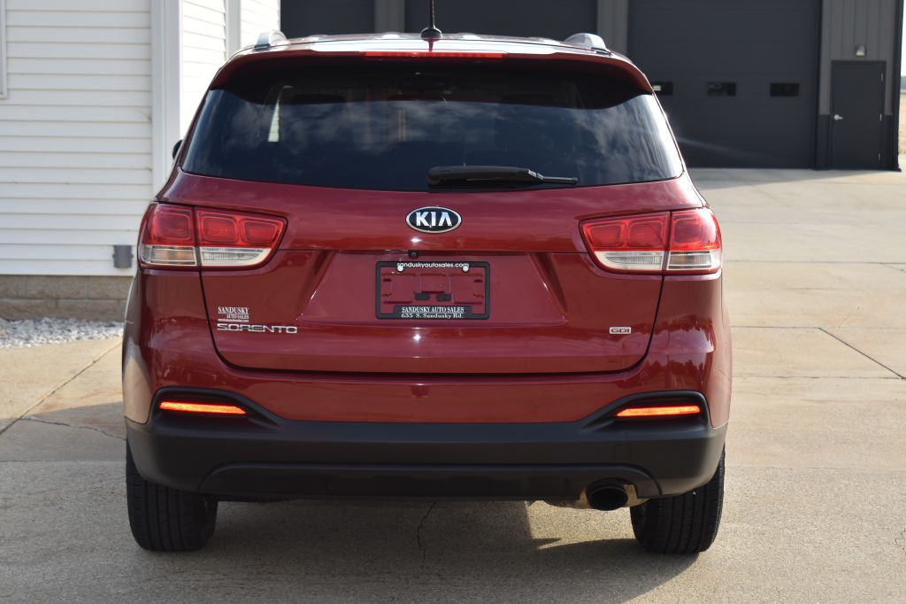 2017 Kia Sorento Image 4