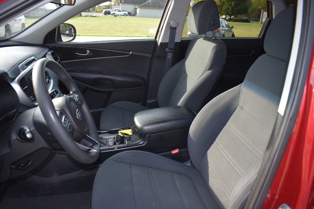 2017 Kia Sorento Image 13
