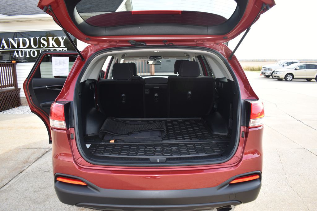 2017 Kia Sorento Image 16