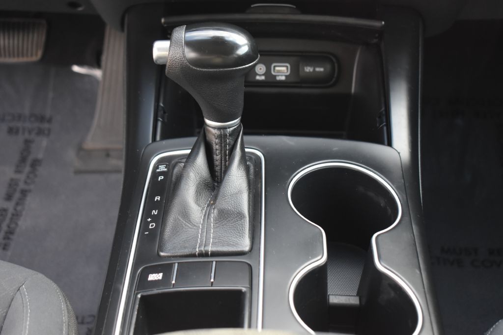 2017 Kia Sorento Image 21