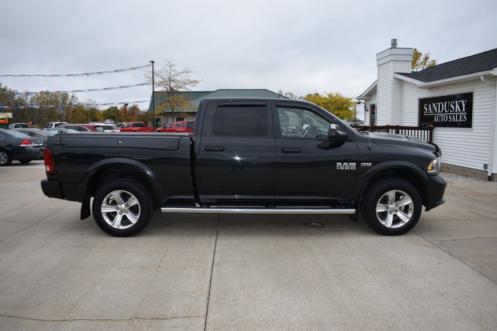 2016 RAM 1500 Image 3