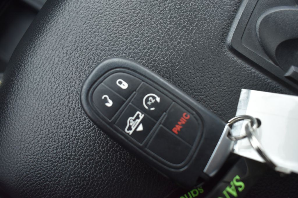 2016 RAM 1500 Image 30
