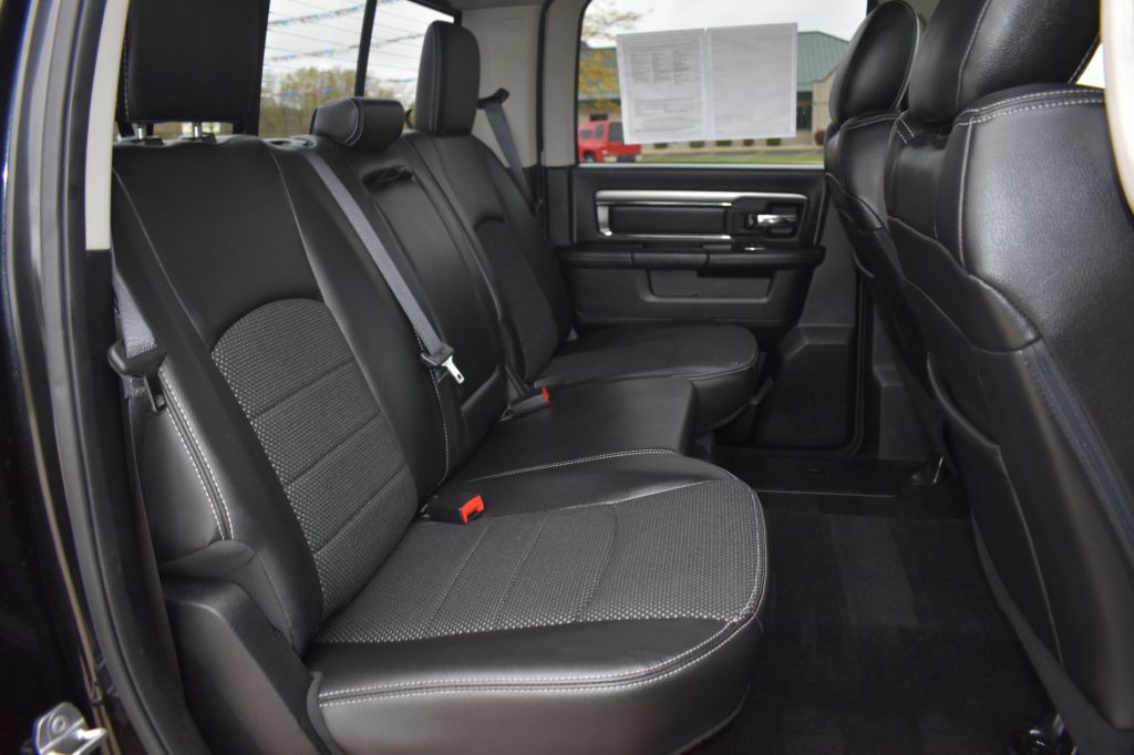 2016 RAM 1500 Image 36