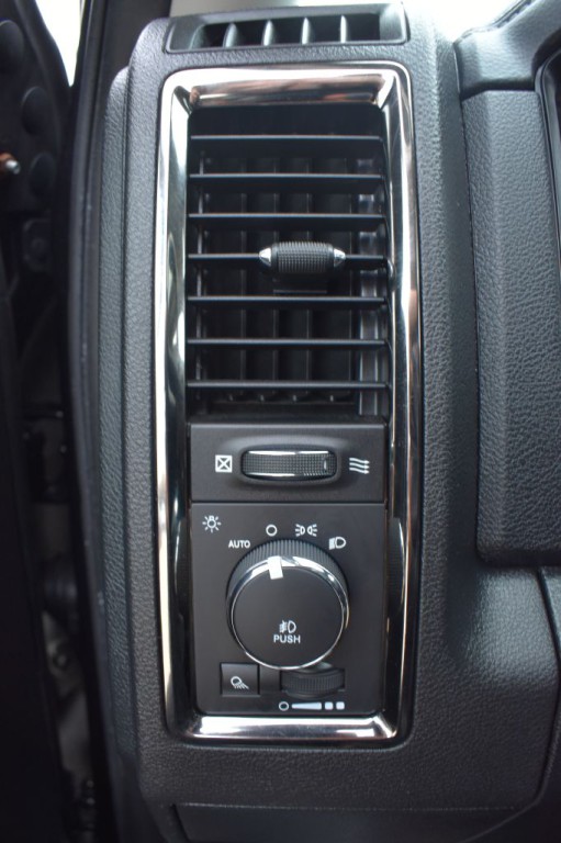 2016 RAM 1500 Image 28