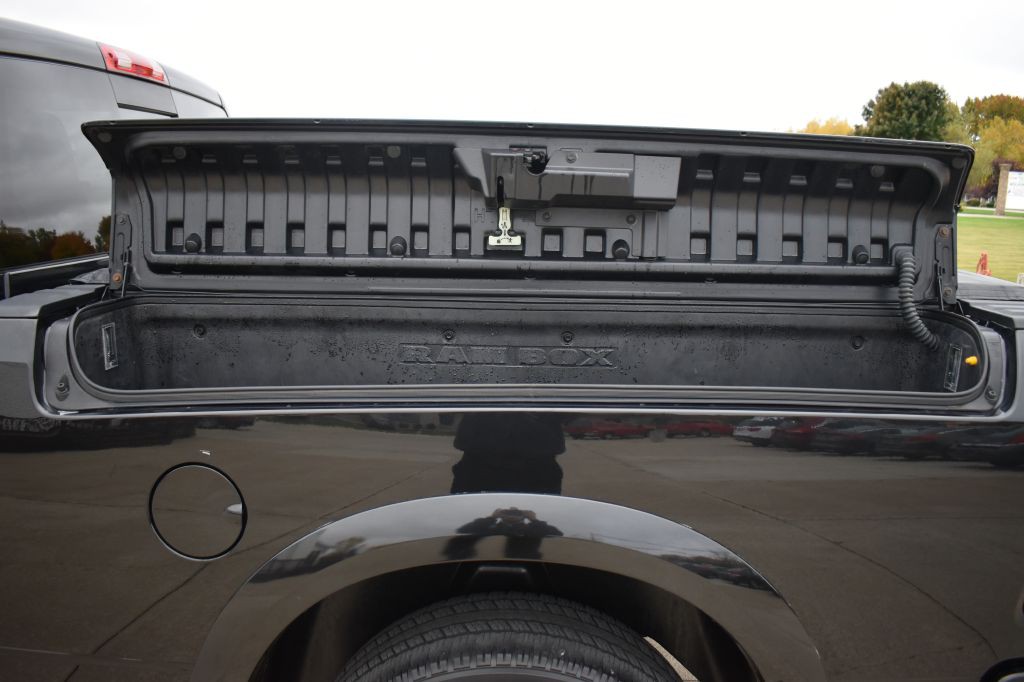 2016 RAM 1500 Image 12