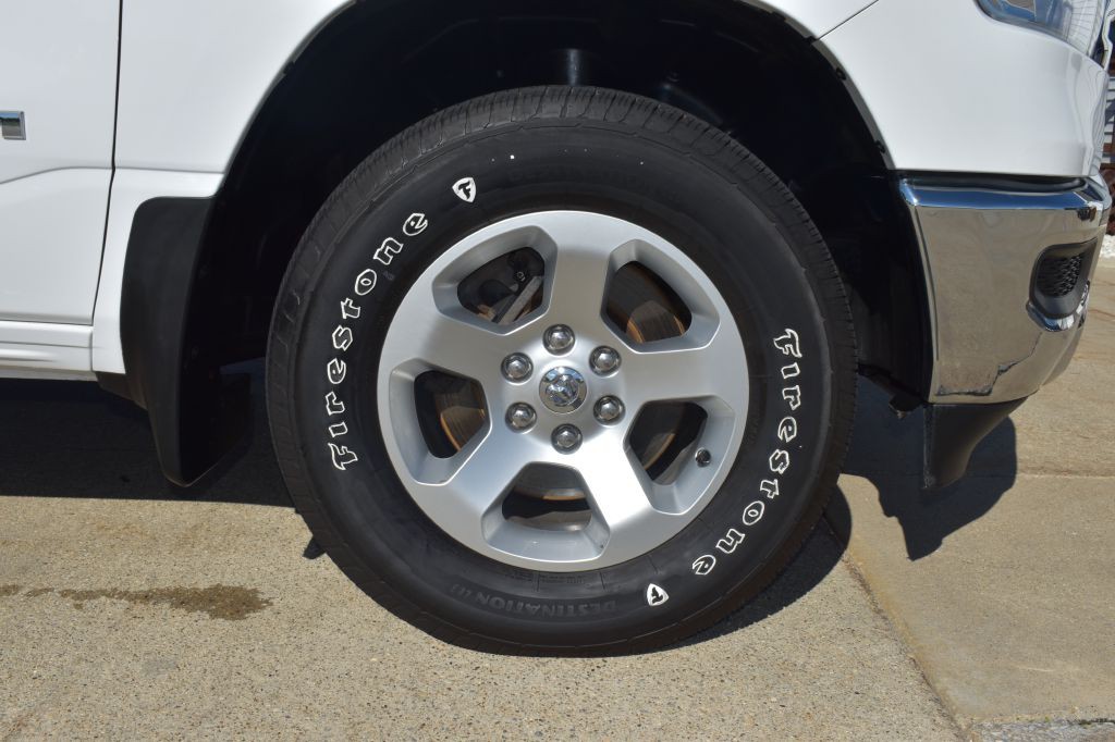 2019 RAM 1500 Image 9