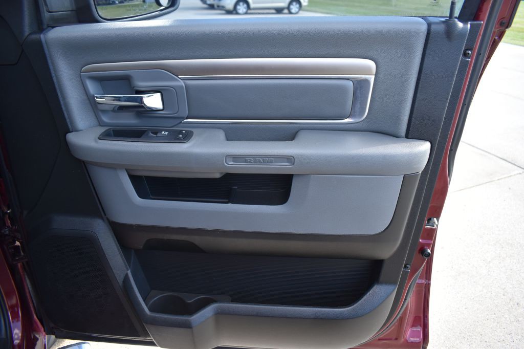 2017 RAM 1500 Image 27