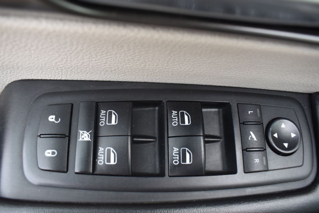 2019 Chrysler Pacifica Image 12