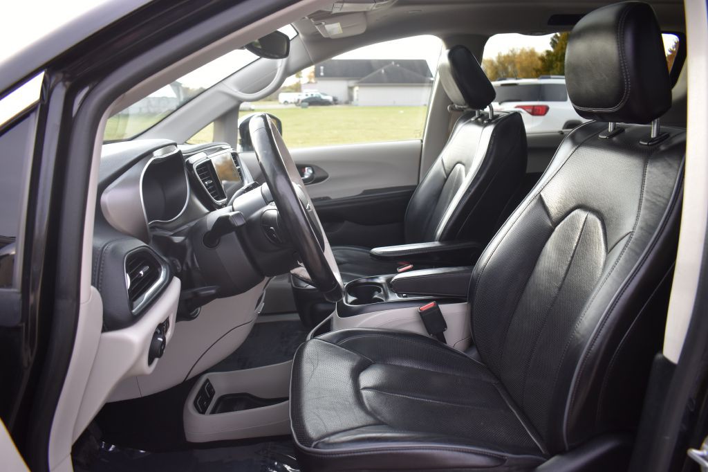 2019 Chrysler Pacifica Image 15