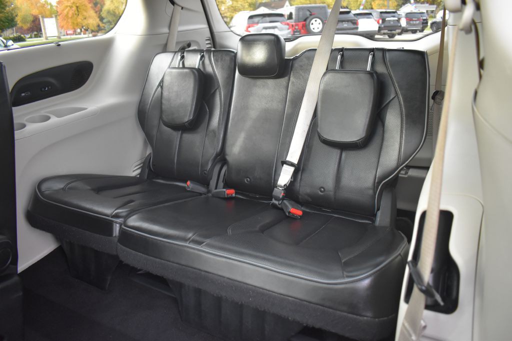 2019 Chrysler Pacifica Image 29