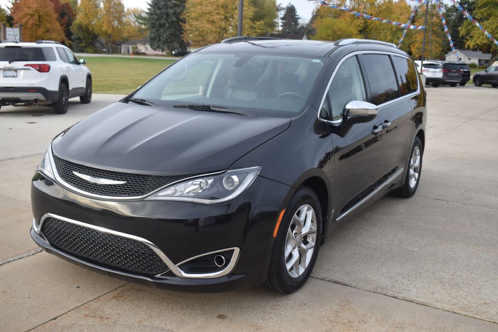 2019 Chrysler Pacifica Image 7