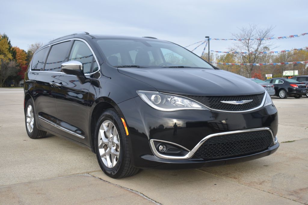2019 Chrysler Pacifica Image 9