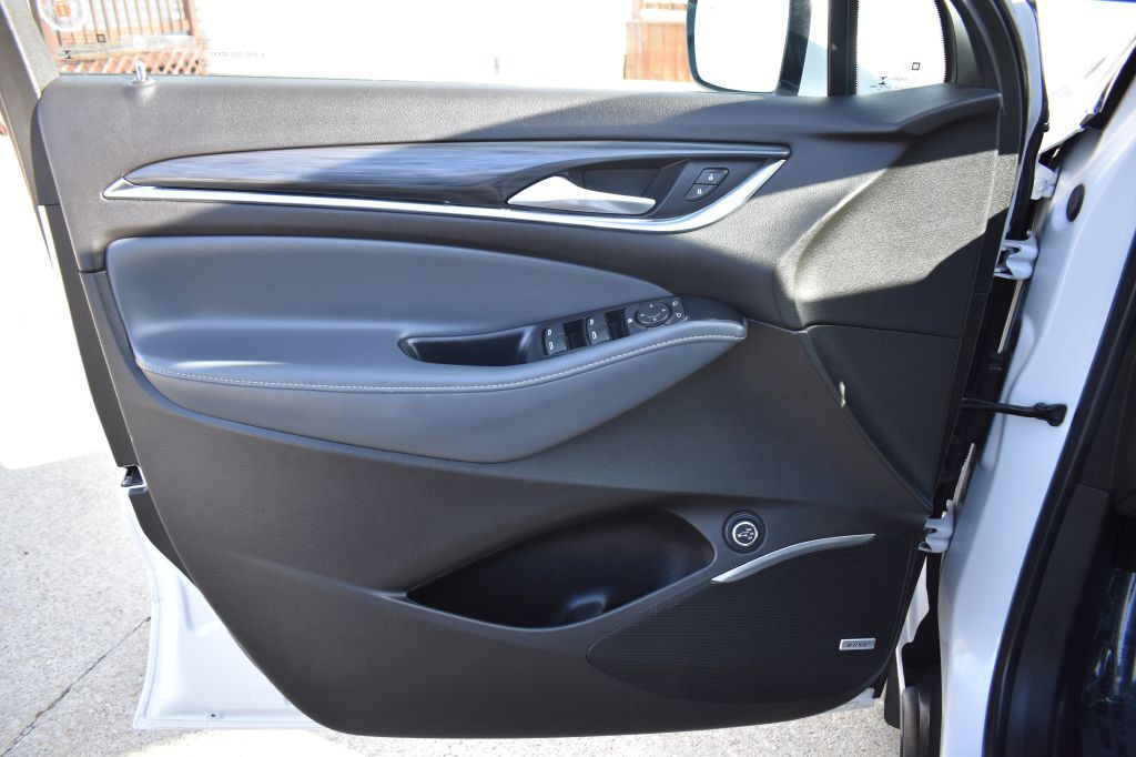 2021 Buick Enclave Image 10