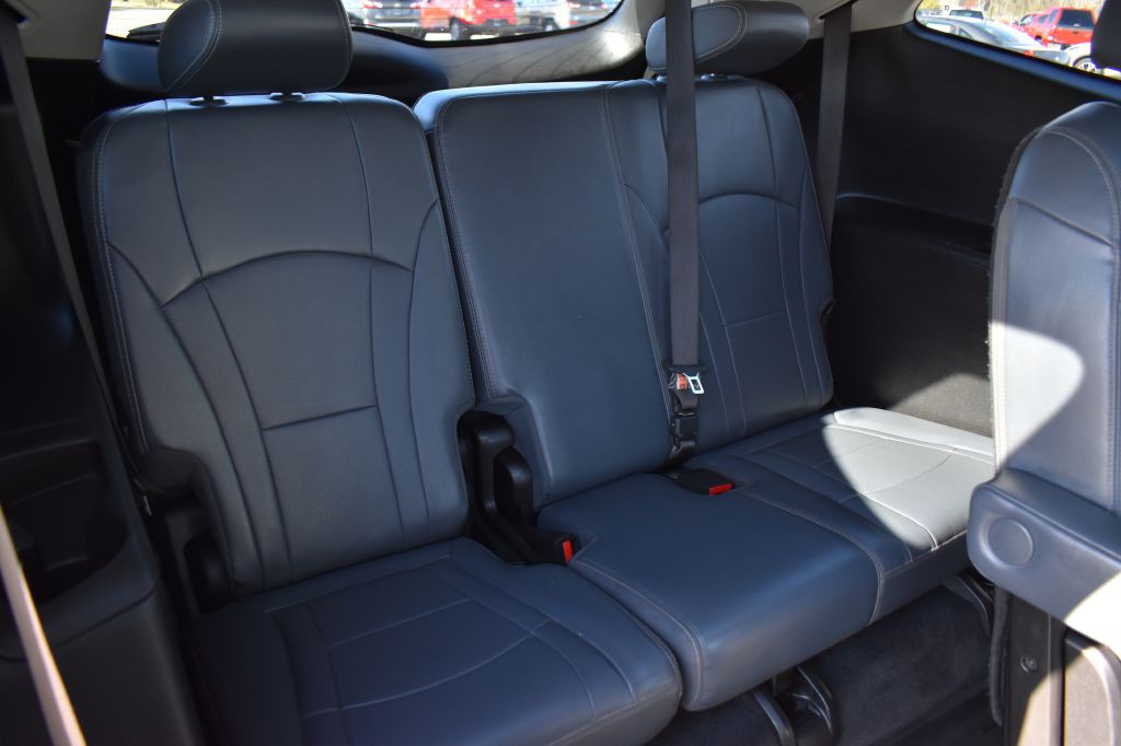 2021 Buick Enclave Image 32