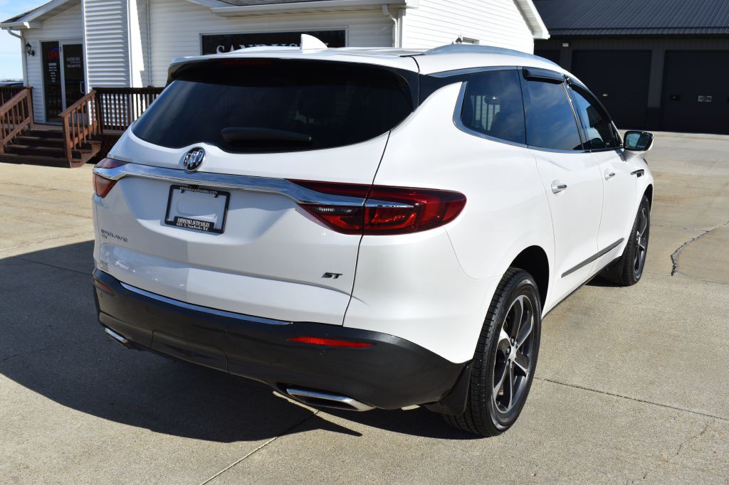 2021 Buick Enclave Image 3