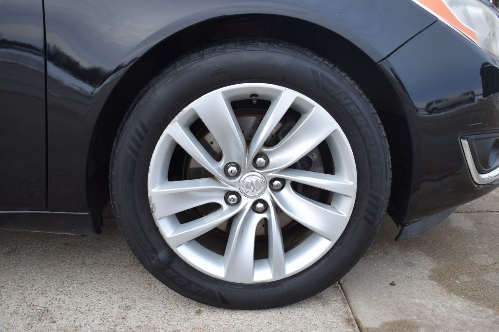2016 Buick Regal Image 3