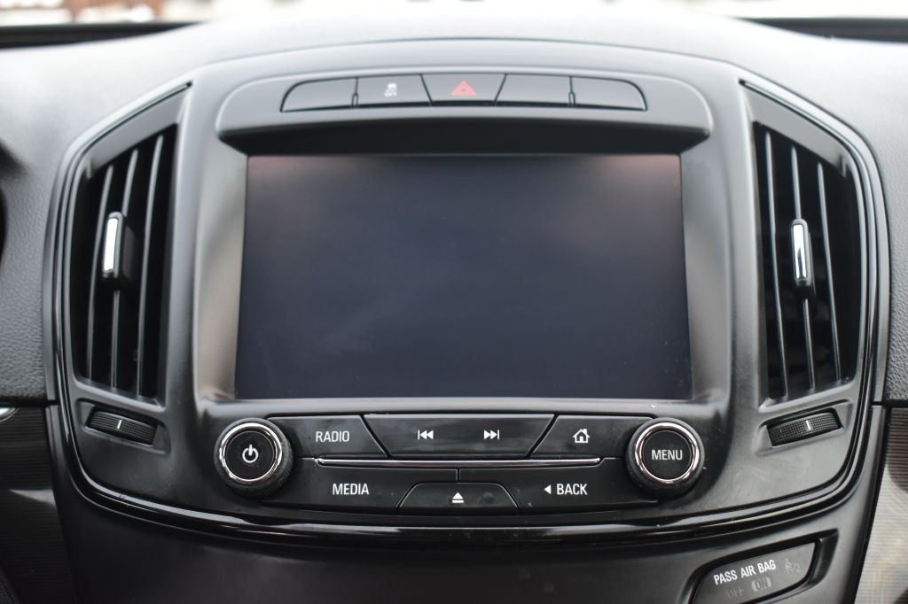 2016 Buick Regal Image 14