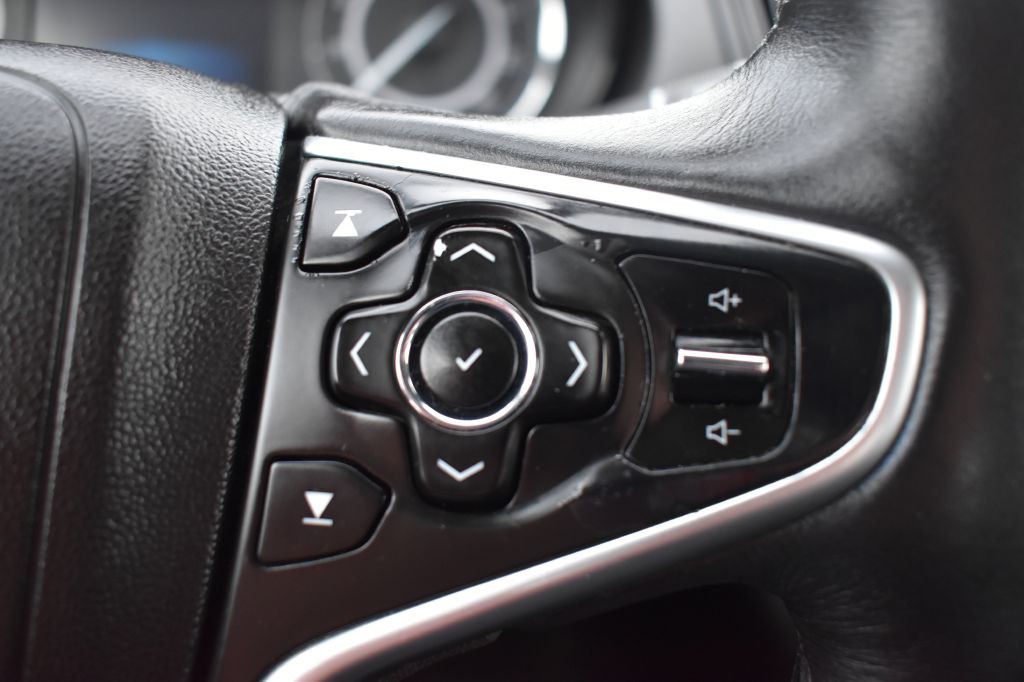 2016 Buick Regal Image 17