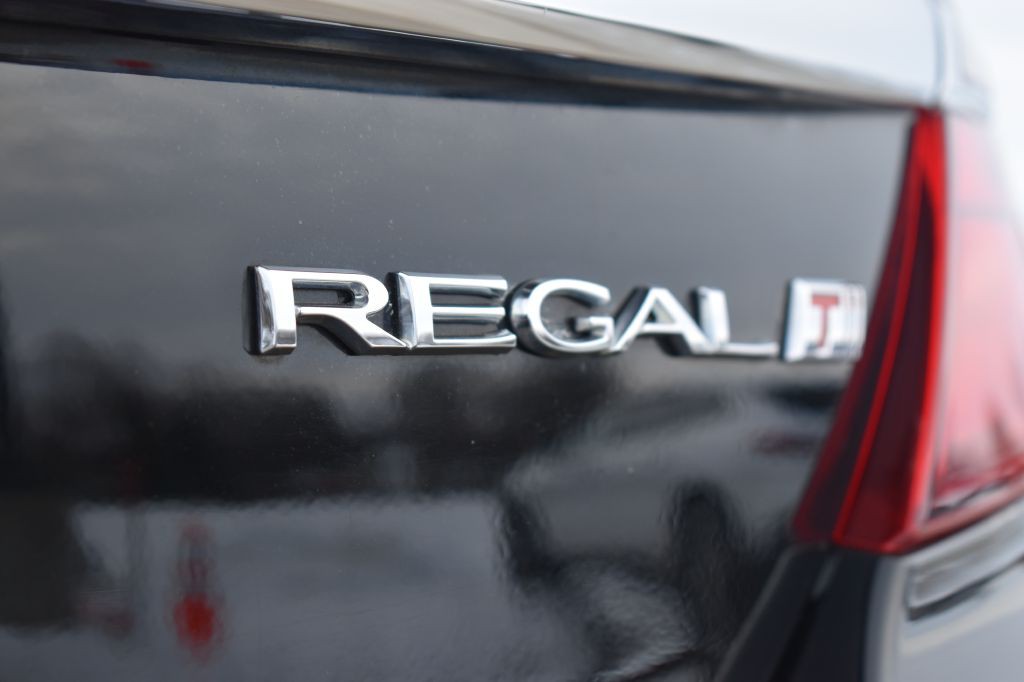 2016 Buick Regal Image 28