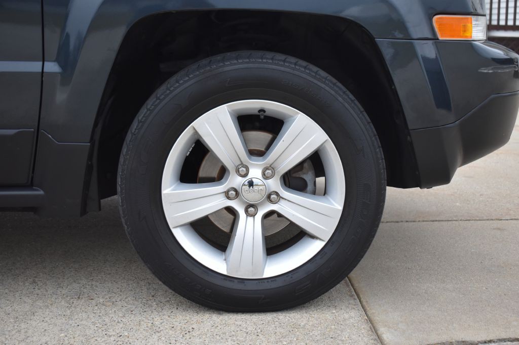 2014 Jeep Patriot Image 9