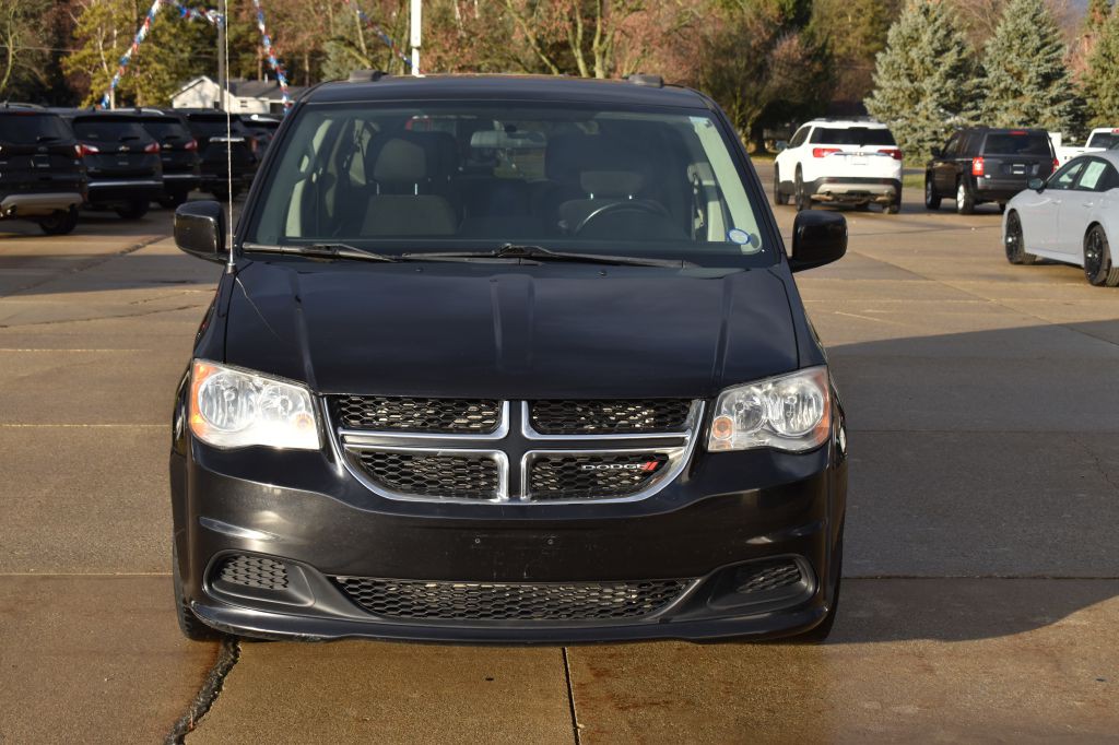 2015 Dodge Grand Caravan Image 2