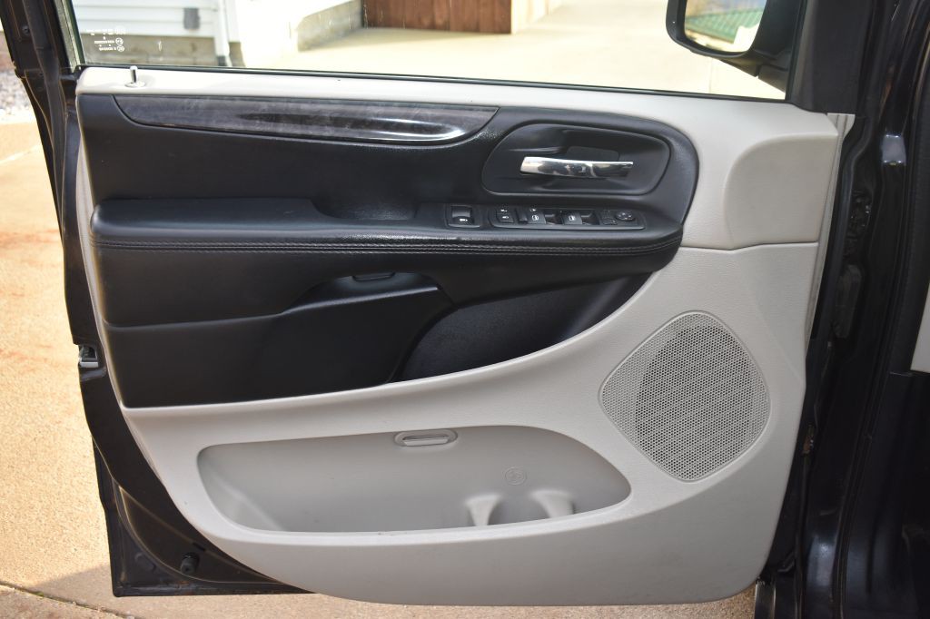 2015 Dodge Grand Caravan Image 10