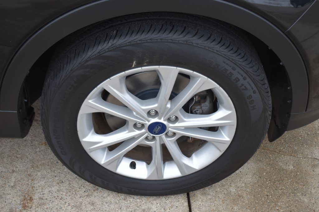 2017 Ford Escape Image 9