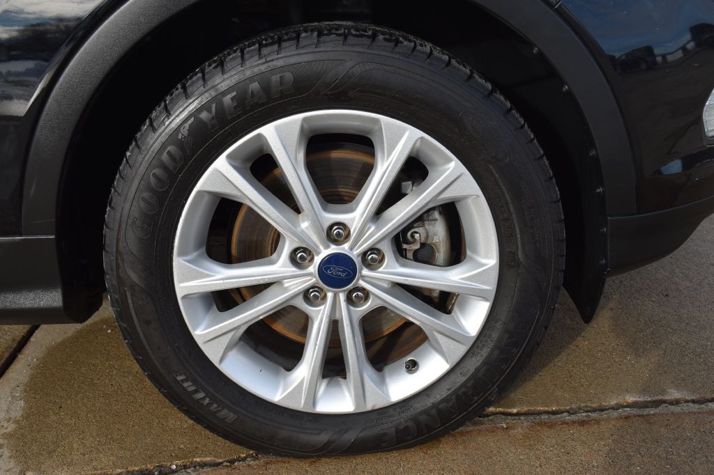 2017 Ford Escape Image 9