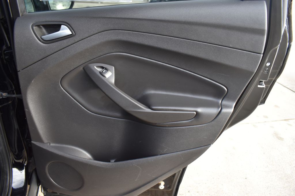 2017 Ford Escape Image 23