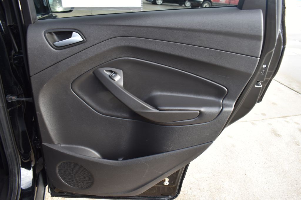 2017 Ford Escape Image 25