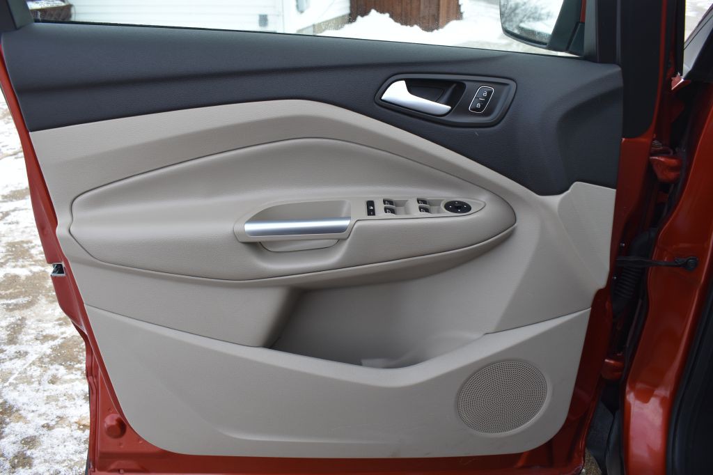 2019 Ford Escape Image 9