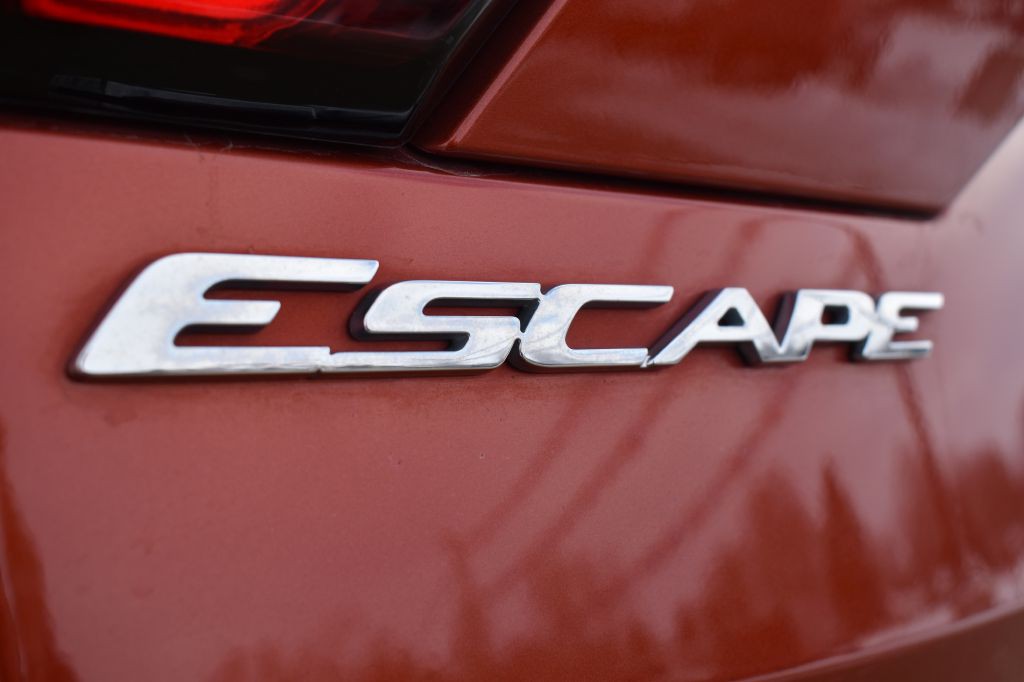 2019 Ford Escape Image 32