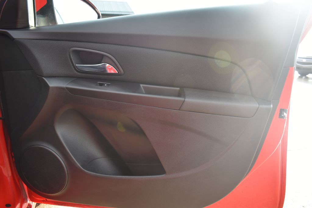 2014 Chevrolet Cruze Image 27