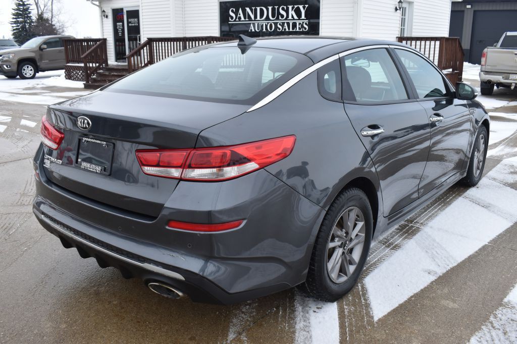 2020 Kia Optima Image 3