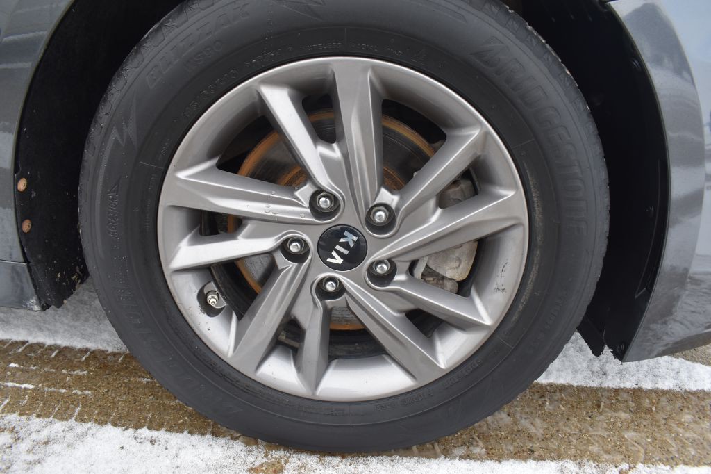 2020 Kia Optima Image 9