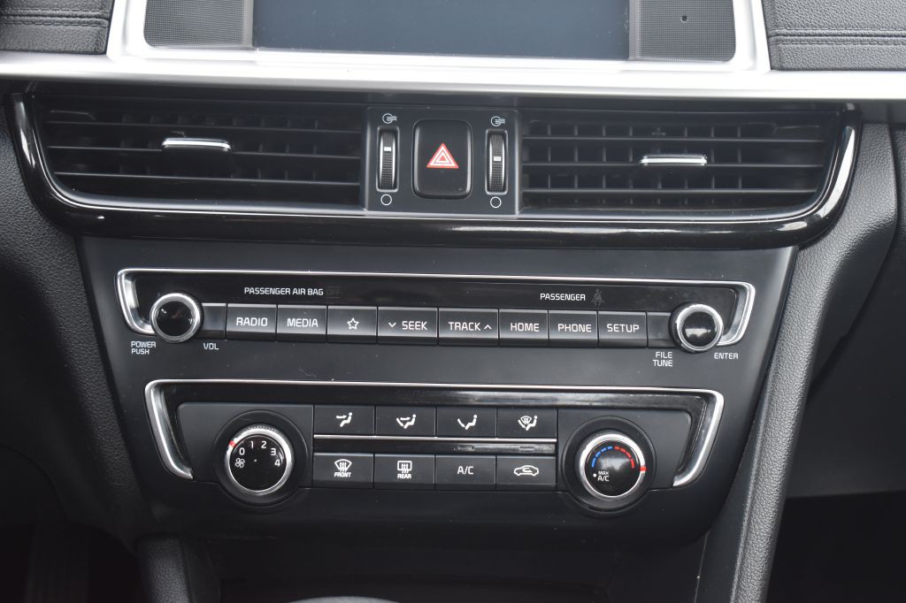 2020 Kia Optima Image 15