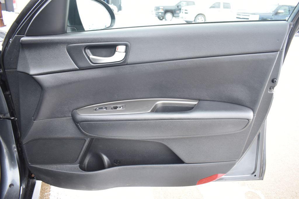 2020 Kia Optima Image 23