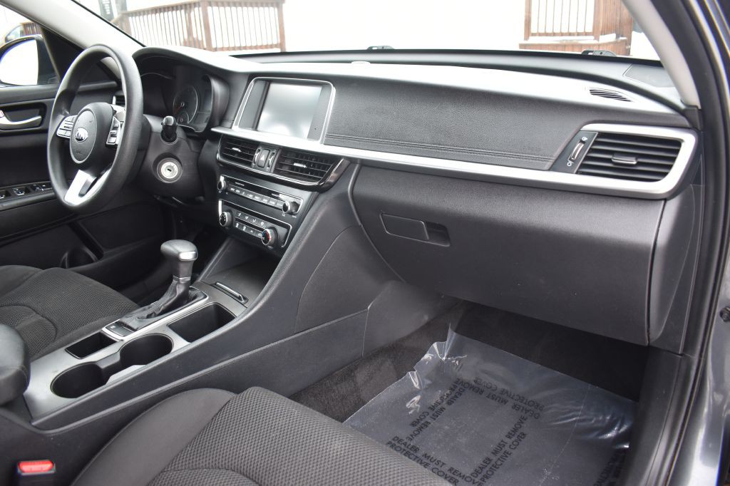 2020 Kia Optima Image 25