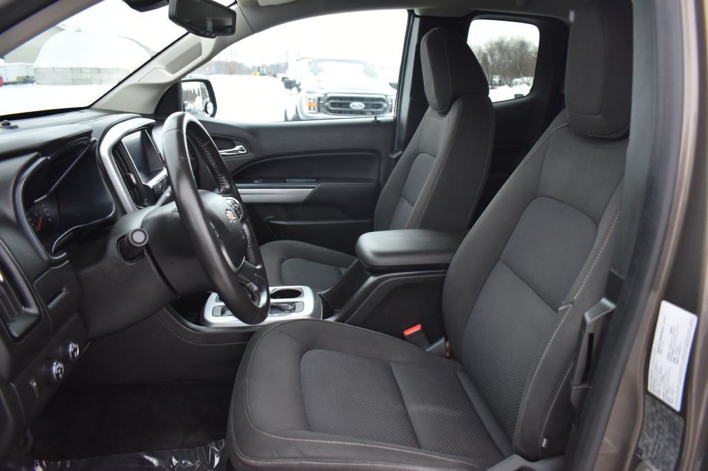 2015 Chevrolet Colorado Image 13