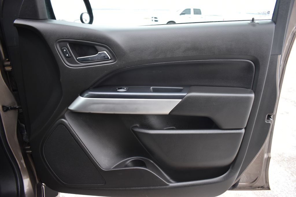 2015 Chevrolet Colorado Image 25