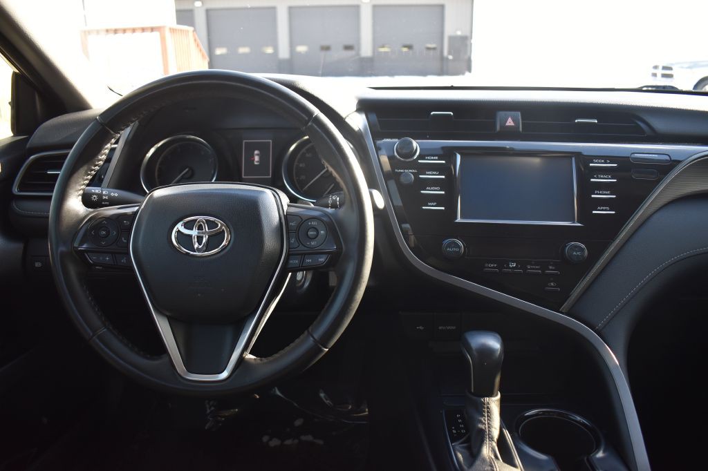 2020 Toyota Camry Image 14