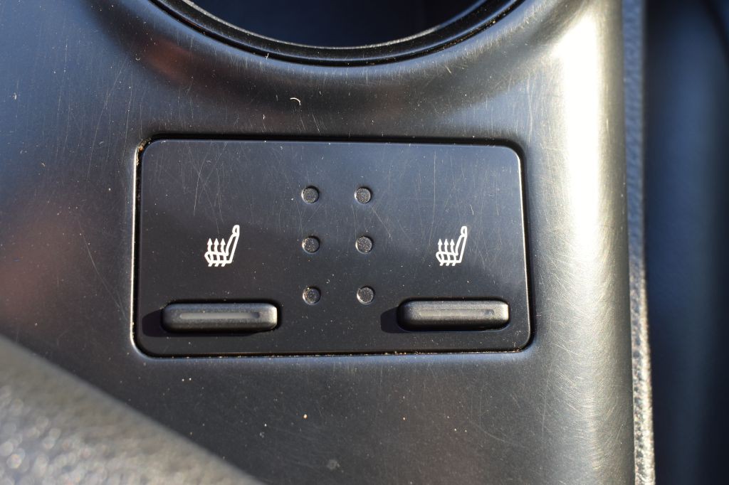 2020 Toyota Camry Image 20