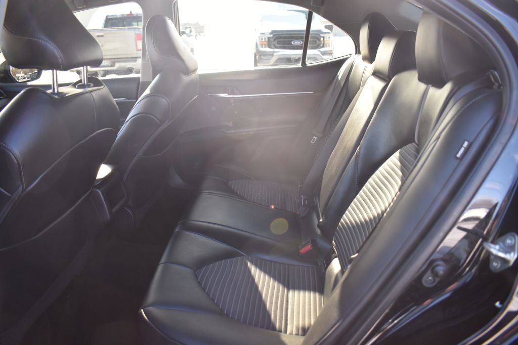 2020 Toyota Camry Image 22