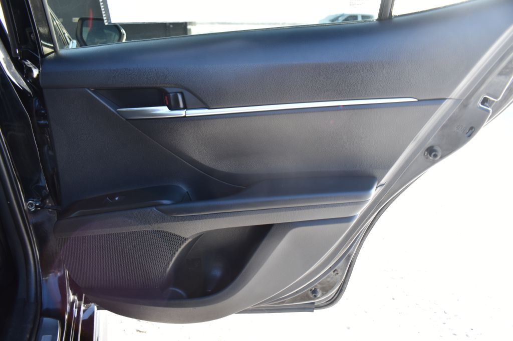 2020 Toyota Camry Image 24