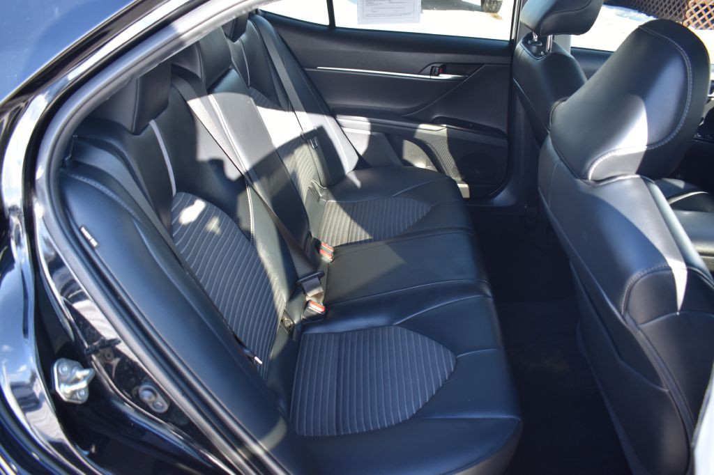 2020 Toyota Camry Image 25