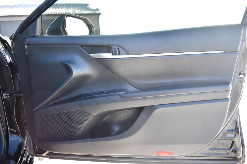 2020 Toyota Camry Image 26