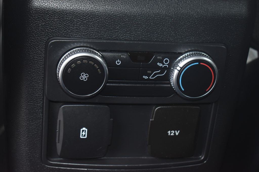 2022 Ford Explorer Image 16